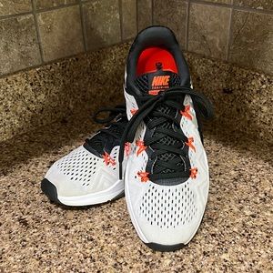 Women’s Nike Condition TR Training Shoes • Light Grey/Black/Orange • Sz 6 • VGUC